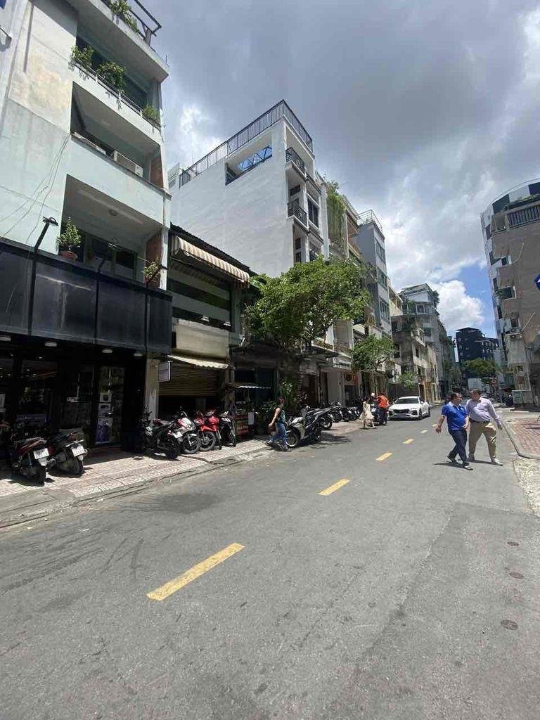 Cho thuê nhà mặt tiền Nguyễn Văn Tráng, Phường Bến Thành, Q1